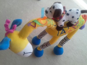 SchuliHund auf Giraffe