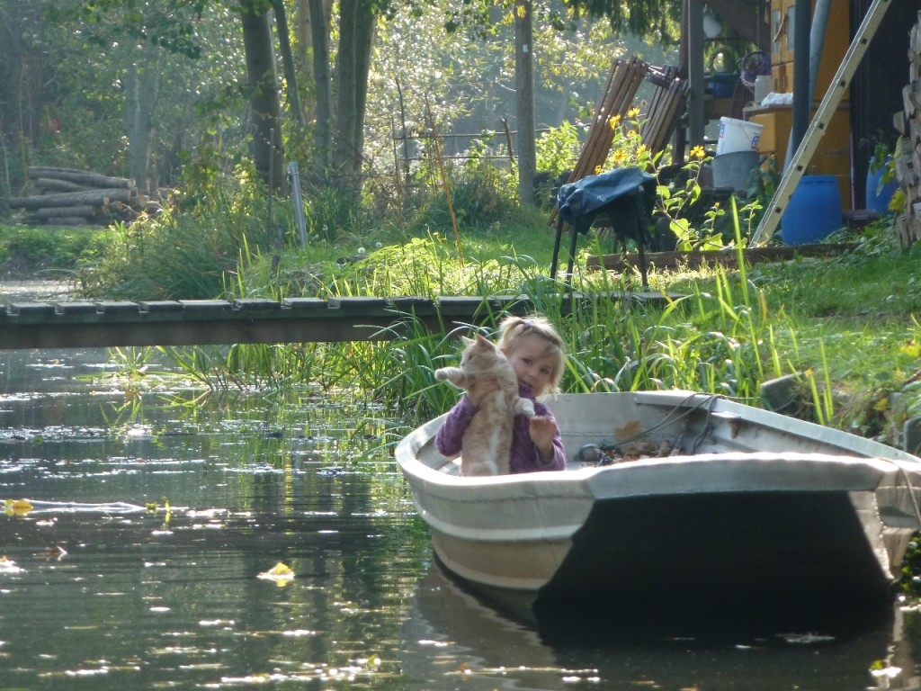 Spreewald oh eine kleine Kollegin mit Kuschelier